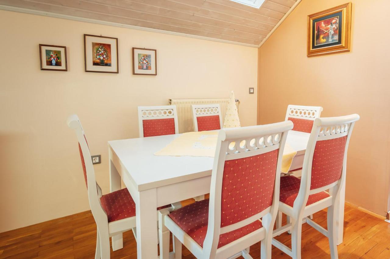 Apartma Borovc Mojstrana Exterior photo