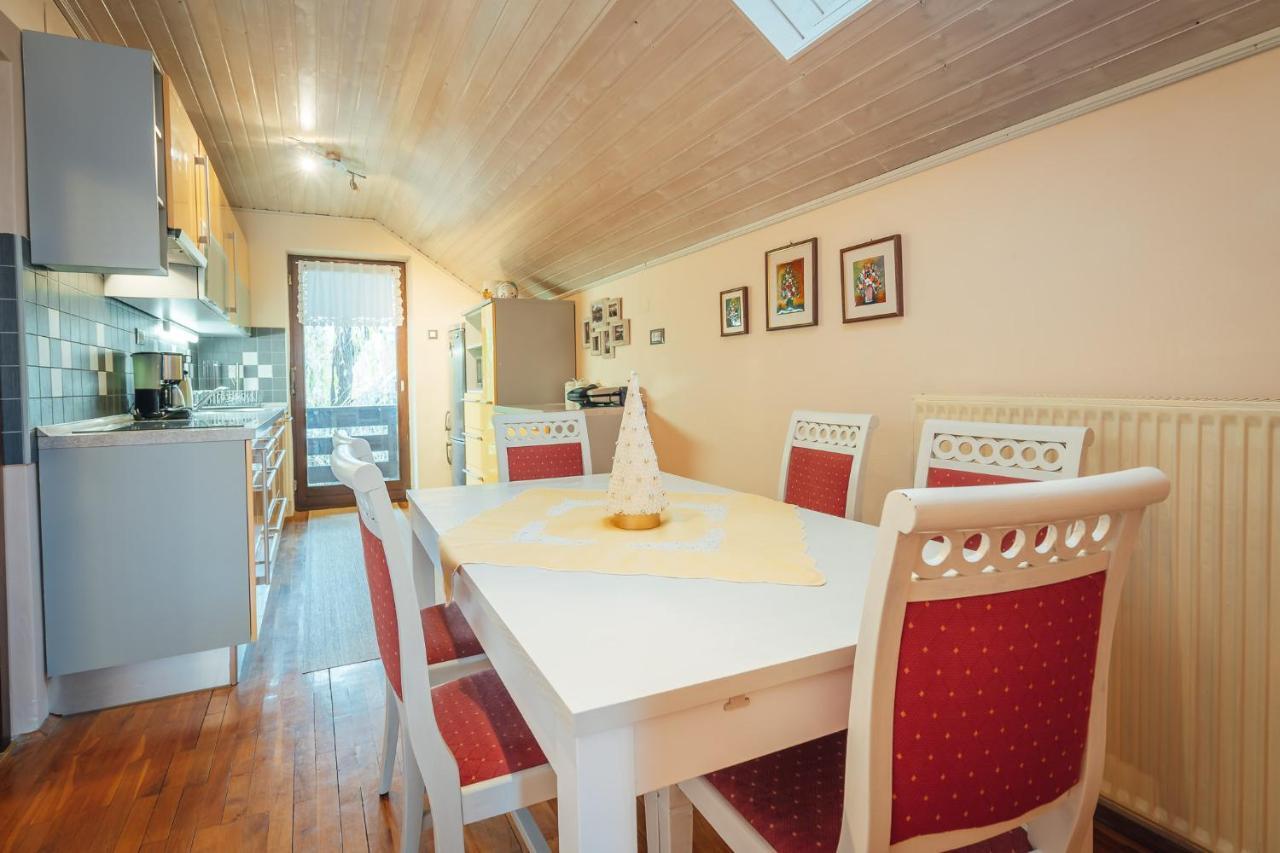Apartma Borovc Mojstrana Exterior photo